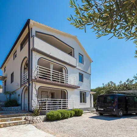 Appartement A8 - Modern Apt With Terrace 3 Min Walk To Beach Vinišće