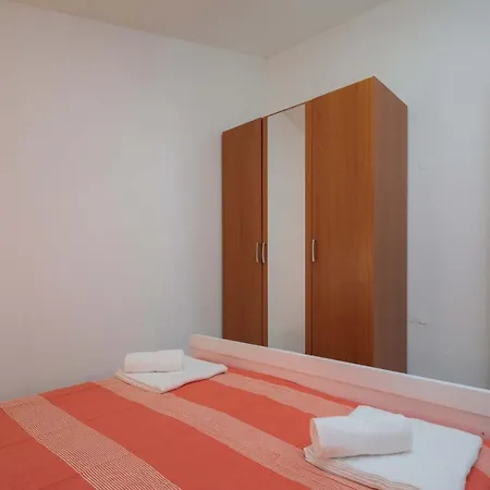 A8 - Modern Apt With Terrace 3 Min Walk To Beach Appartement *